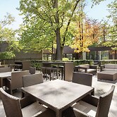 DoubleTree by Hilton Toronto Airport West