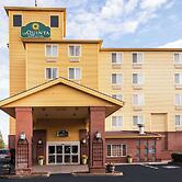 La Quinta Inn & Suites by Wyndham Portland Airport