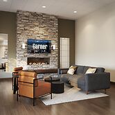 Garner Hotel Butte by IHG