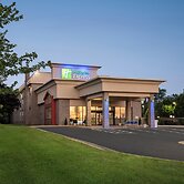 Holiday Inn Express Winchester South-Stephens City by IHG