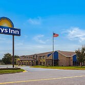 Days Inn by Wyndham Eagle River