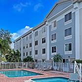 Comfort Inn & Suites Sarasota I75
