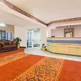 Brush inn and Suites