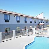 Super 8 by Wyndham New Braunfels I-35