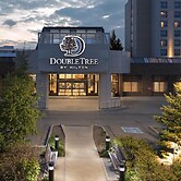 DoubleTree by Hilton Hotel West Edmonton