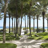 Grand Beach Hotel Surfside