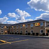 Super 8 by Wyndham Lewiston