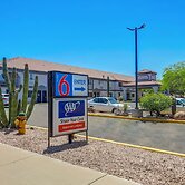Motel 6 Apache Junction, AZ