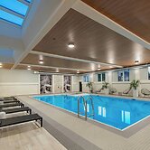 The Insignia Hotel, Sarnia, a Tribute Portfolio Hotel