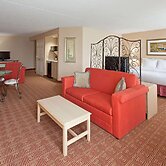 La Quinta Inn & Suites by Wyndham Garden City