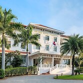 Raffles Grand Hotel d'Angkor