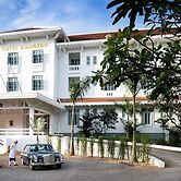 Raffles Grand Hotel d'Angkor