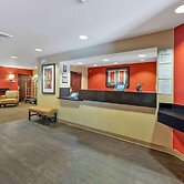 Aviator Suites Hotel by Aspen Hotels