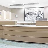 Super 8 by Wyndham Marianna I-10