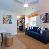 The Sunshine Hotel and Suites