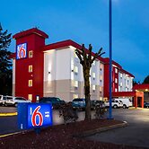 Motel 6 Wilsonville, OR - Portland