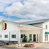 Super 8 by Wyndham Okawville