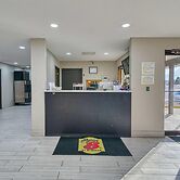 Super 8 by Wyndham Hot Springs