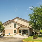 Super 8 by Wyndham Red Wing