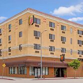 Super 8 by Wyndham Hollywood/LA Area