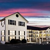 Super 8 by Wyndham Sevierville Riverside