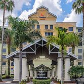 Comfort Suites Maingate East