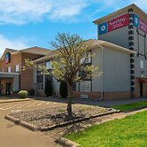 SureStay Plus Hotel by Best Western Topeka Northwest