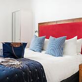 Berkeley Square Hotel