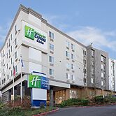 Holiday Inn Express Hotel & Suites SeaTac by IHG