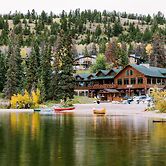 Pyramid Lake Lodge