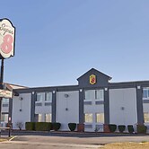 Super 8 by Wyndham Wichita Airport