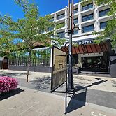 The Royal Anne Hotel