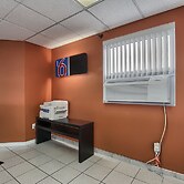 Motel 6 Windsor, ON