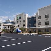 Holiday Inn Express & Suites Greenville Airport by IHG