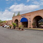 Comfort Suites Tucson near Sabino Canyon