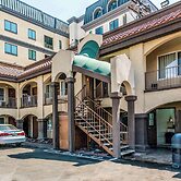 Rodeway Inn Regalodge