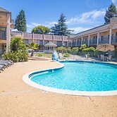 Days Inn by Wyndham Redwood City