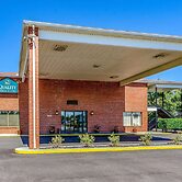 Quality Inn & Suites Creedmor - Butner