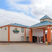 Quality Inn & Suites Decatur - Priceville I-65