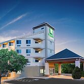 Holiday Inn Express Colorado Springs Airport by IHG
