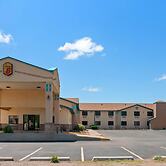 Super 8 by Wyndham Santa Rosa