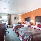 Ramada by Wyndham Luling