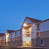 MainStay Suites Wichita Northeast