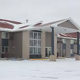 Alliance Hotel & Suites, a Howard Johnson by Wyndham