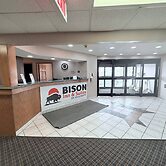 Bison Inn & Suites on University