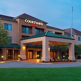 Courtyard by Marriott Akron Fairlawn