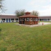 Motel 6 Madisonville, TX