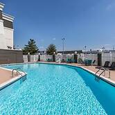 La Quinta Inn & Suites by Wyndham Goodlettsville - Nashville