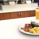 Holiday Inn Express Hotel & Suites Minneapolis-Minnetonka by IHG