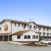 Super 8 by Wyndham New Castle